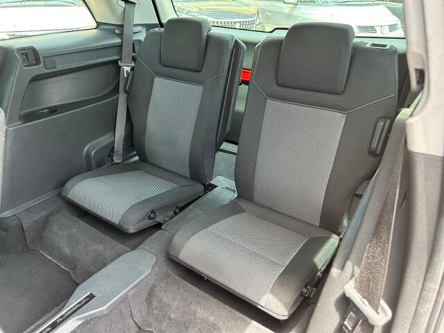 OPEL ZAFIRA DESIGN 1.6 SPANISH RHD IN SPAIN 131000 MILES 7 SEATS SUPERB 2010